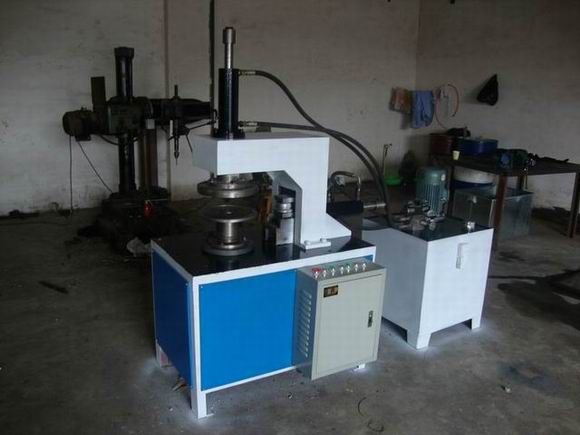 卷邊機