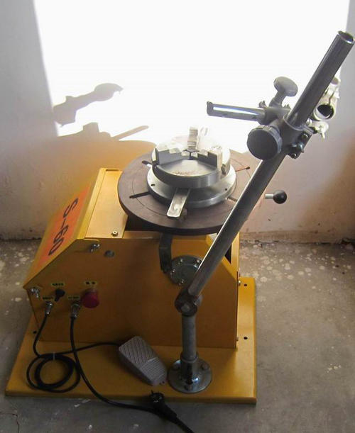 環(huán)縫變位焊接機